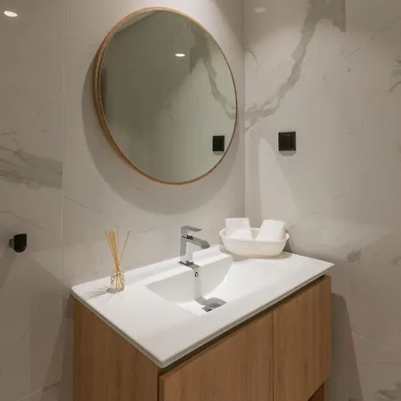 Sao Lucas Com Piscina E Parking No * Funchal (Madeira)