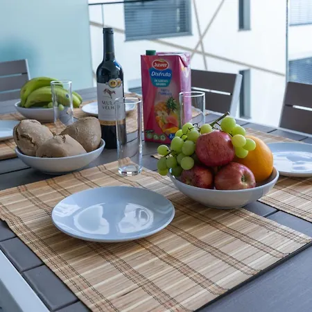 Sao Lucas Com Piscina E Parking No * Funchal (Madeira)