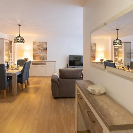 Apartament Sao Lucas Com Piscina E Parking No Funchal (Madeira)