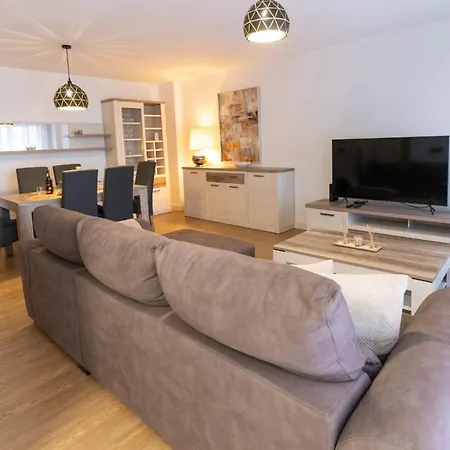 Apartament Sao Lucas Com Piscina E Parking No