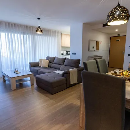 Sao Lucas Com Piscina E Parking No *