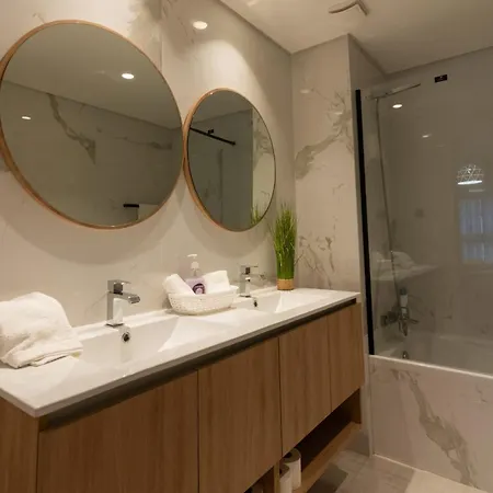 Sao Lucas Com Piscina E Parking No * 丰沙尔