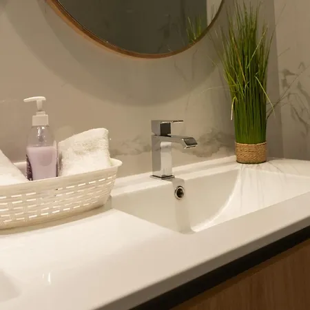 Sao Lucas Com Piscina E Parking No Lägenhet Funchal (Madeira)