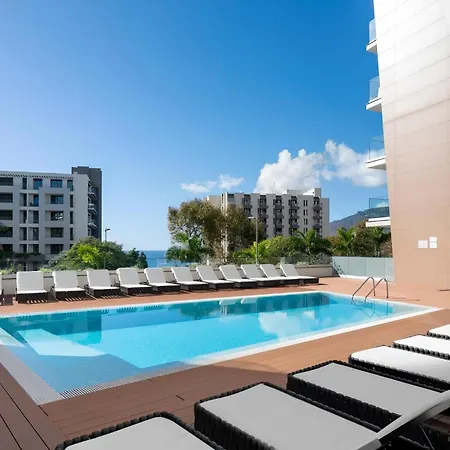 Sao Lucas Com Piscina E Parking No *