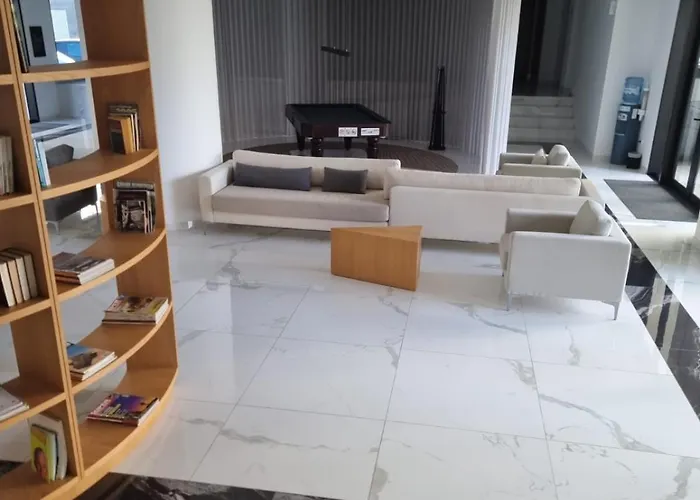 Appartamento Sao Lucas Com Piscina E Parking No Funchal (Madeira)