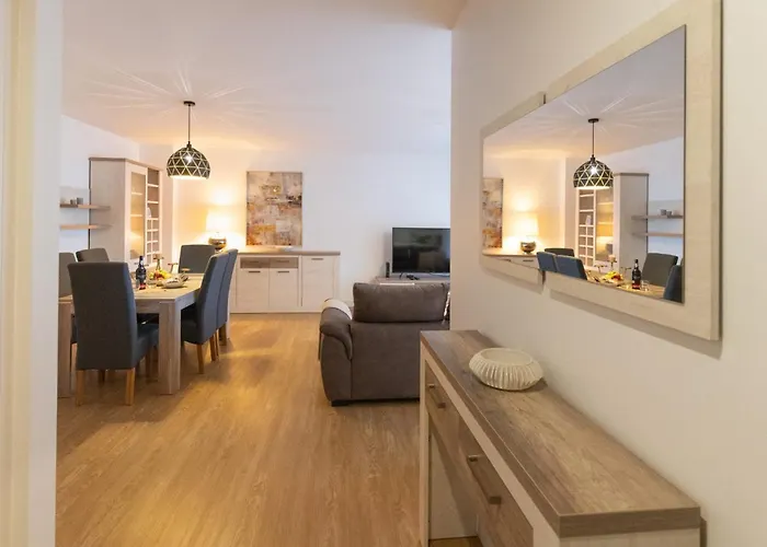 Appartamento Sao Lucas Com Piscina E Parking No Funchal (Madeira)