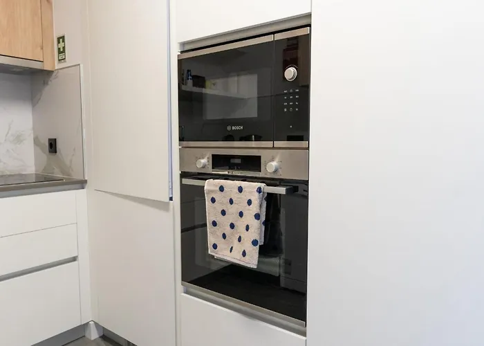 Appartamento Sao Lucas Com Piscina E Parking No Funchal (Madeira)