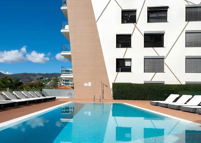 Sao Lucas Com Piscina E Parking No *